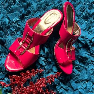 Solesenseability hot pink shoes